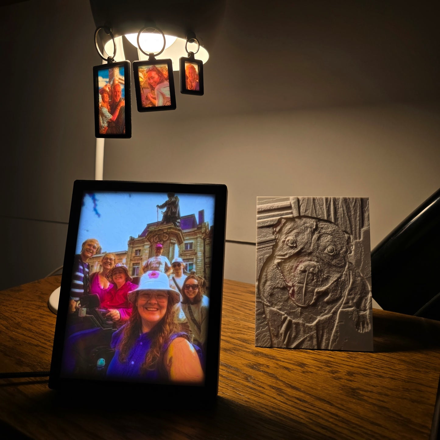Gold Souvenir Package - Personalized Night Light and 3D Photo Keychain