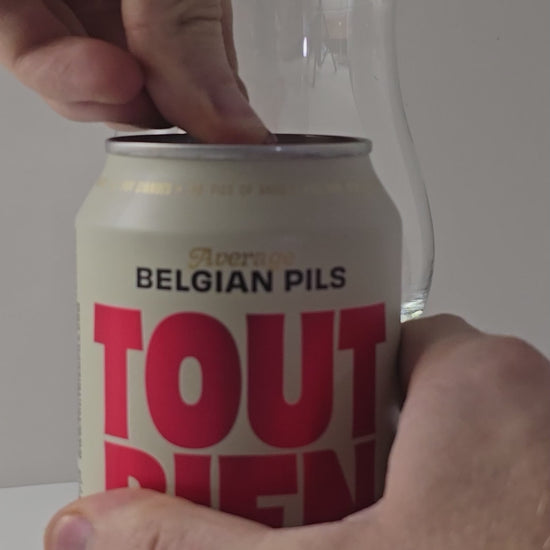 Bierglas gegraveerd met foto van vrienden – Je Ziet hoe de foto op het glas wordt gegraveerd